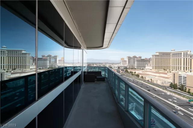 MLS: 2541184 Condo For Sale