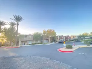 Photo #5: 2541198 Listing 