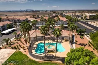 Photo #2: 2541205 Listing 