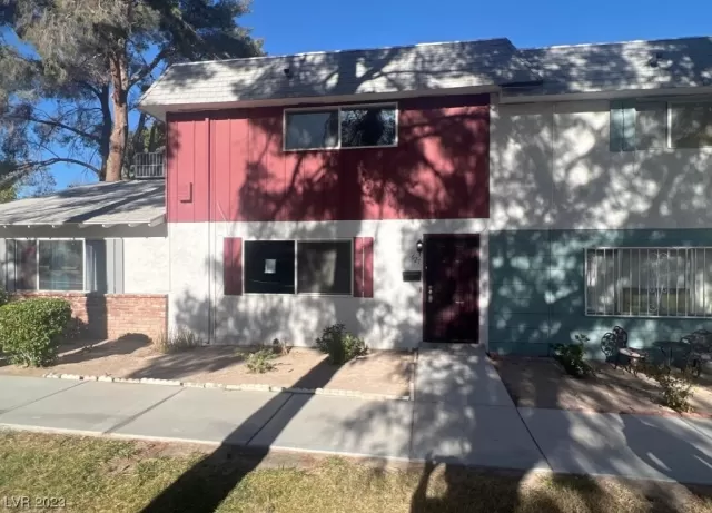 MLS: 2541218 Condo For Sale