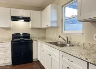 Photo #2: 2541218 Listing 