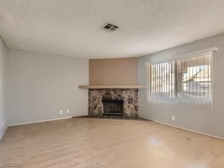 Photo #1: 2541244 Listing