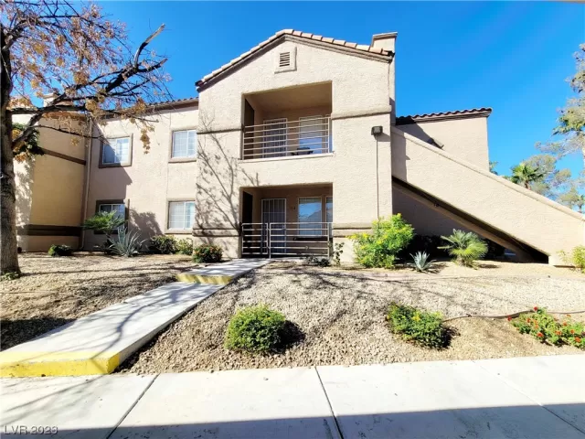 MLS: 2541264 Condo For Sale