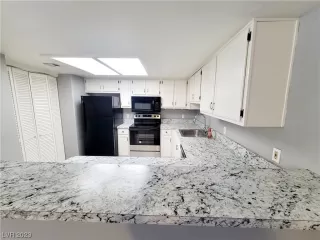 Photo #4: 2541264 Listing 