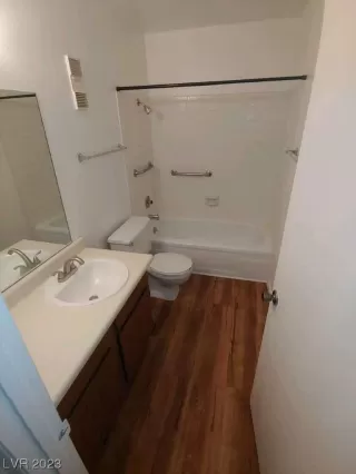 Photo #5: 2541285 Listing 