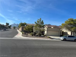 Photo #1: 2541303 Listing 