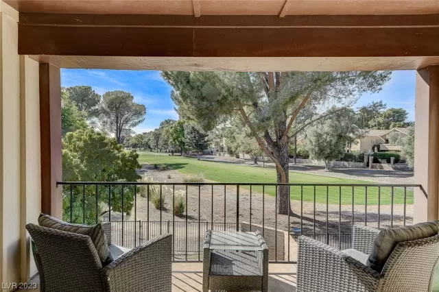 MLS: 2541312 Condo For Sale