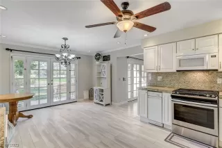 Photo #4: 2541312 Listing