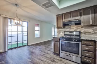 Photo #1: 2541318 Listing 