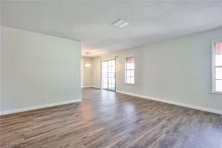 Photo #2: 2541318 Listing 
