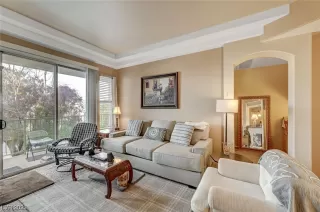 Photo #5: 2541319 Listing