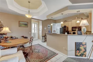 Photo #6: 2541319 Listing