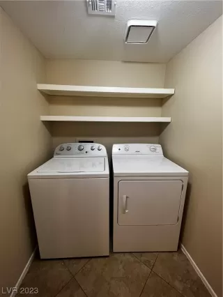 Photo #3: 2541359 Listing 