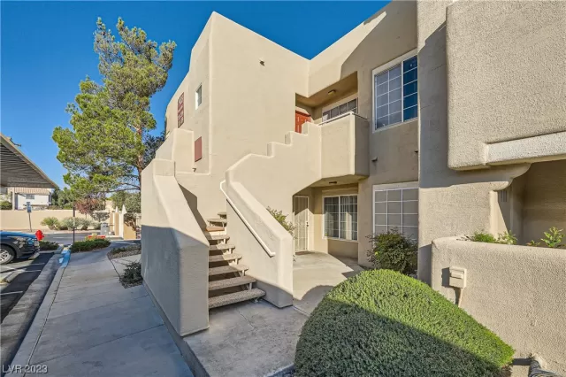 MLS: 2541360 Condo For Sale