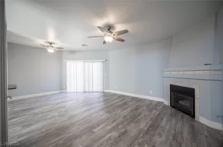 Photo #6: 2541389 Listing