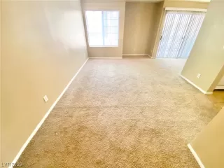 Photo #1: 2541403 Listing 