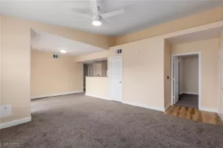 Photo #1: 2541409 Listing