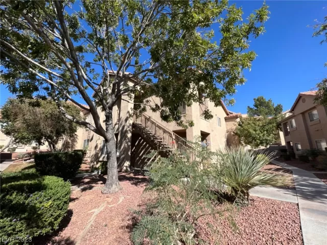 MLS: 2541444 Condo For Sale