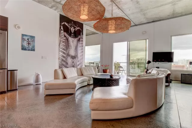 MLS: 2541452 Condo For Sale