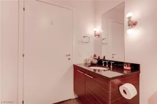 Photo #2: 2541452 Listing