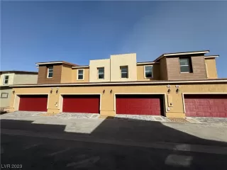 Photo #1: 2541468 Listing