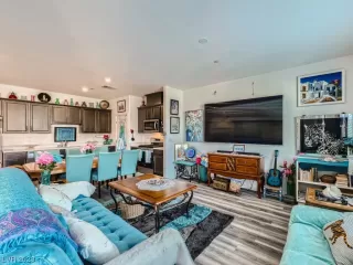 Photo #4: 2541477 Listing 