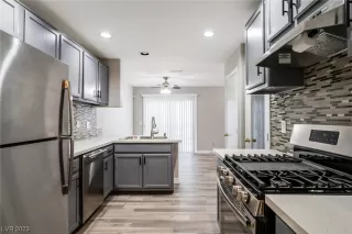 Photo #4: 2541510 Listing 