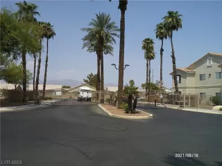 Photo #3: 2541578 Listing 