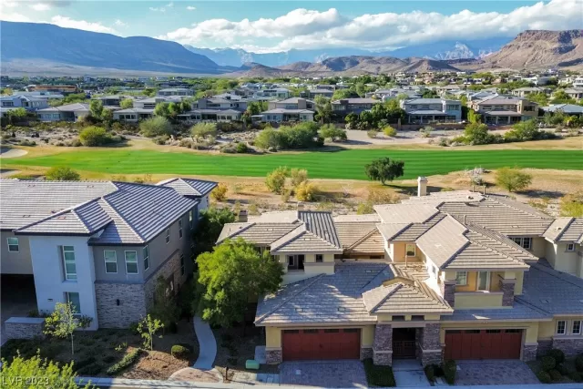 MLS: 2541584 Condo For Sale