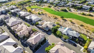 Photo #2: 2541584 Listing