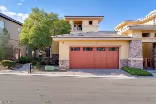 Photo #3: 2541584 Listing