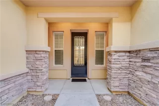 Photo #4: 2541584 Listing