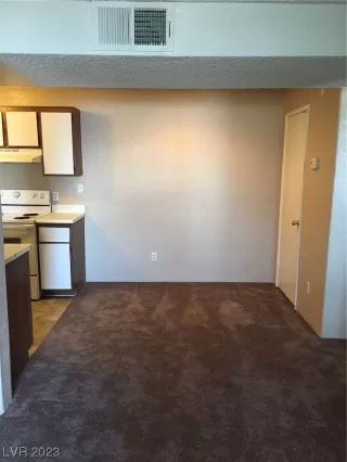 Photo #2: 2541599 Listing 