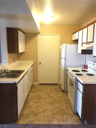 Photo #3: 2541599 Listing 