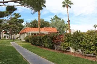 Photo #6: 2541659 Listing