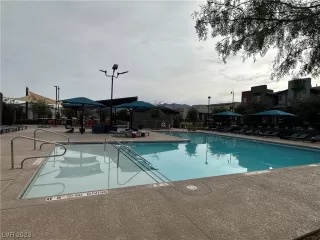 Photo #5: 2541707 Listing 