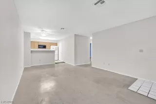 Photo #6: 2541773 Listing