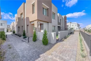 Photo #2: 2541777 Listing 