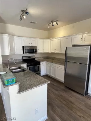 Photo #1: 2541795 Listing 