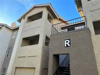 Photo #1: 2541796 Listing