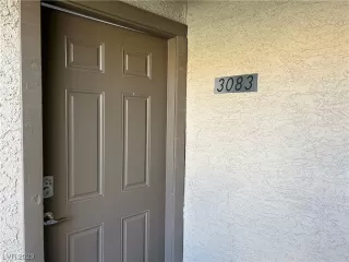 Photo #2: 2541796 Listing