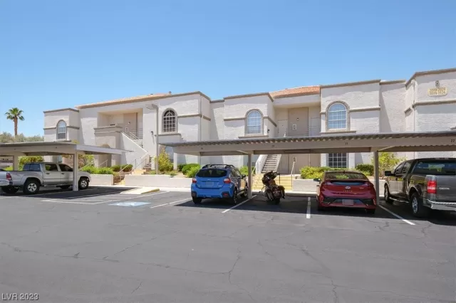 MLS: 2541823 Condo For Sale