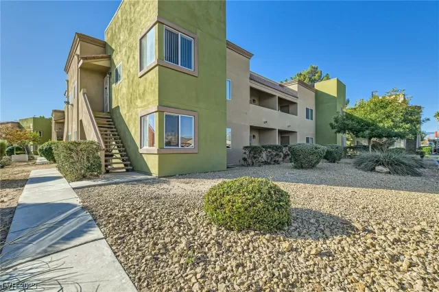 MLS: 2541839 Condo For Sale