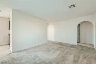 Photo #1: 2541839 Listing 