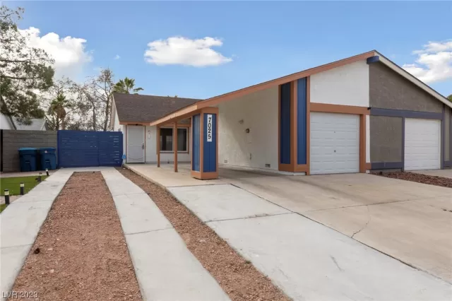 MLS: 2541859 Condo For Sale