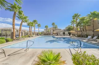 Photo #2: 2541918 Listing 