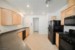 Photo #6: 2541918 Listing 