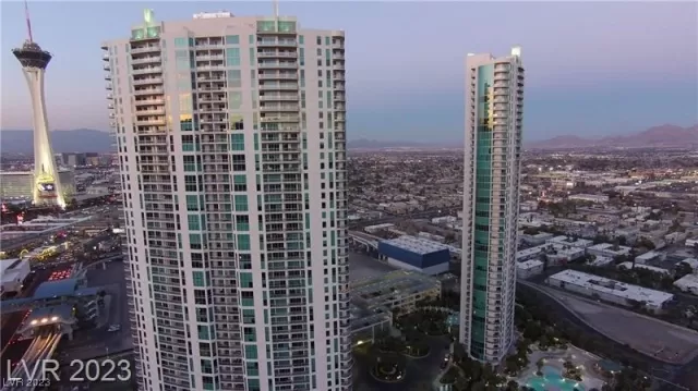 MLS: 2541922 Condo For Sale