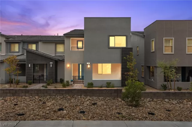 MLS: 2541927 Condo For Sale