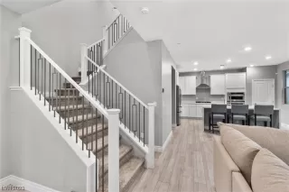 Photo #6: 2541927 Listing 